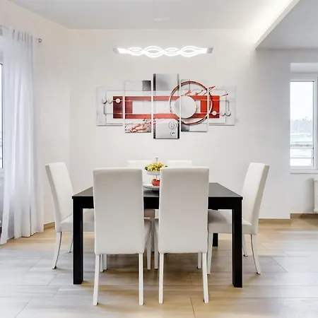 Vatican Brothers-2